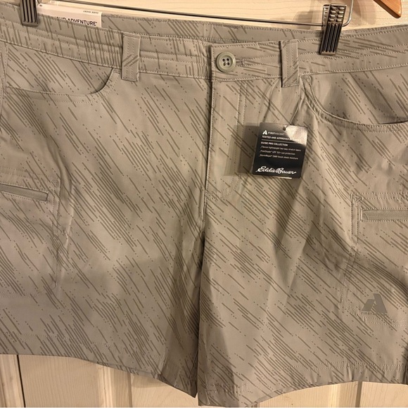 Eddie Bauer Guide Pro Shorts in sage. Women’s size 12. - Picture 4 of 11
